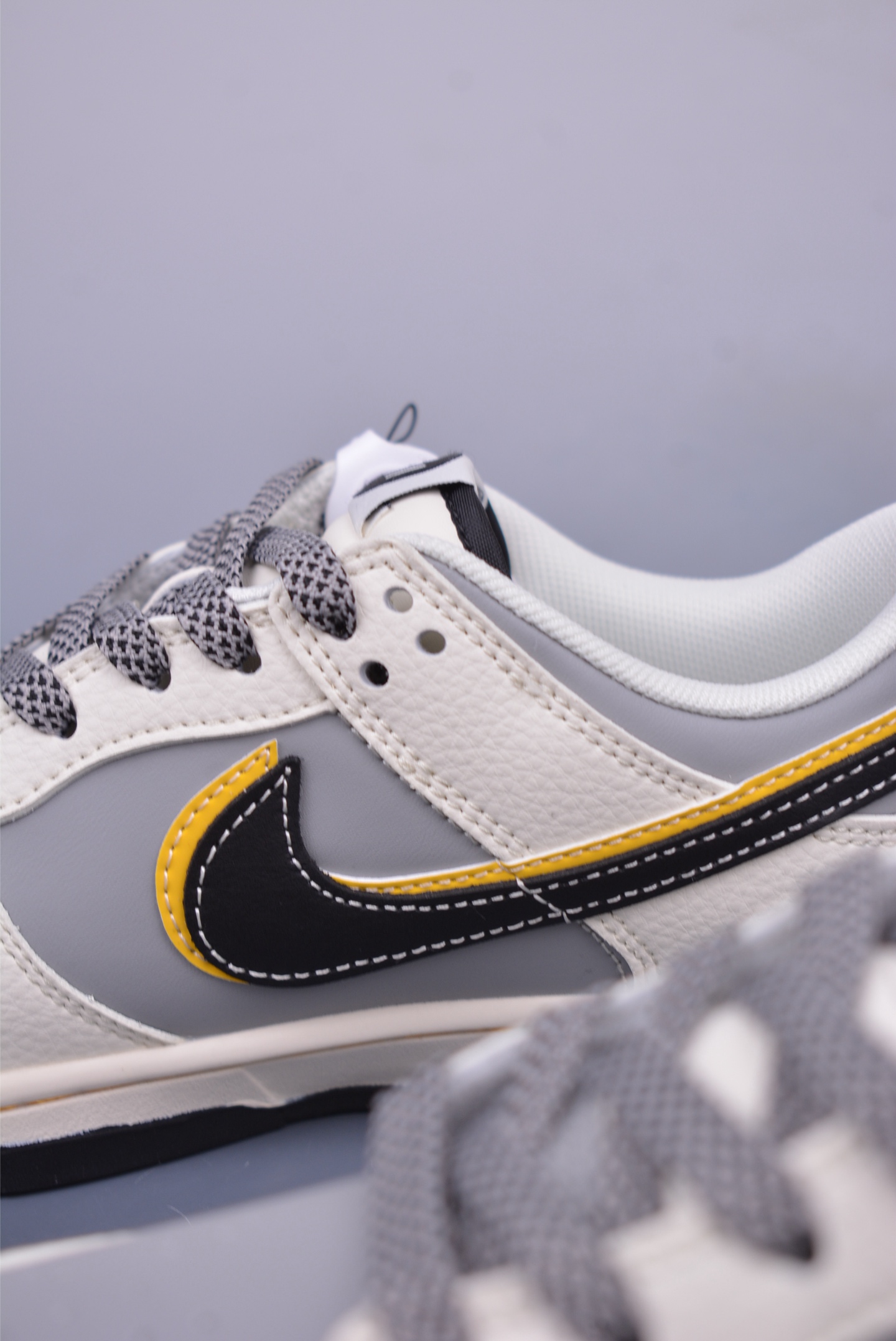 Lei Jun Xiaomi su7 x Nike SB Dunk Low sports shoes gray black and yellow XX3168-166