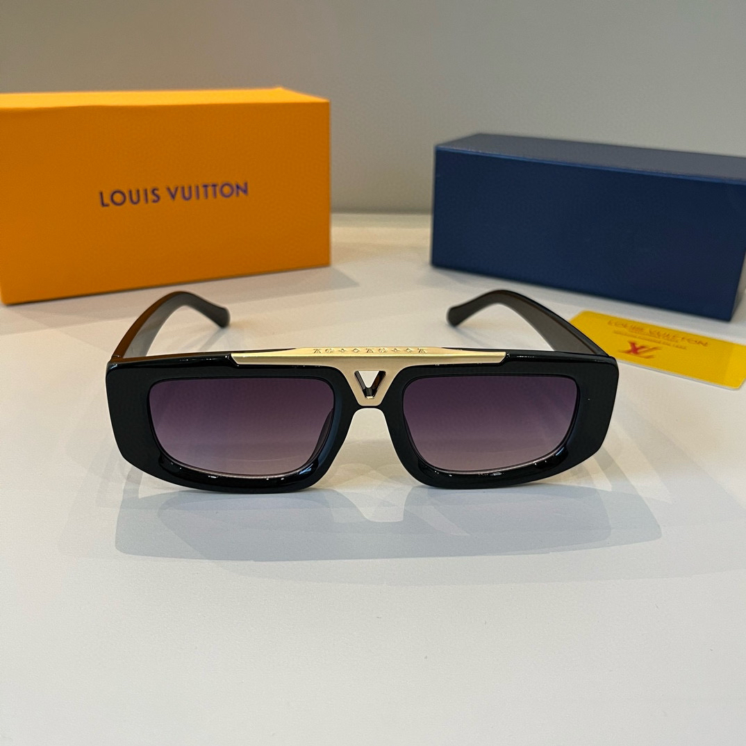 Louis Vuitton Round Frame Sunglasses