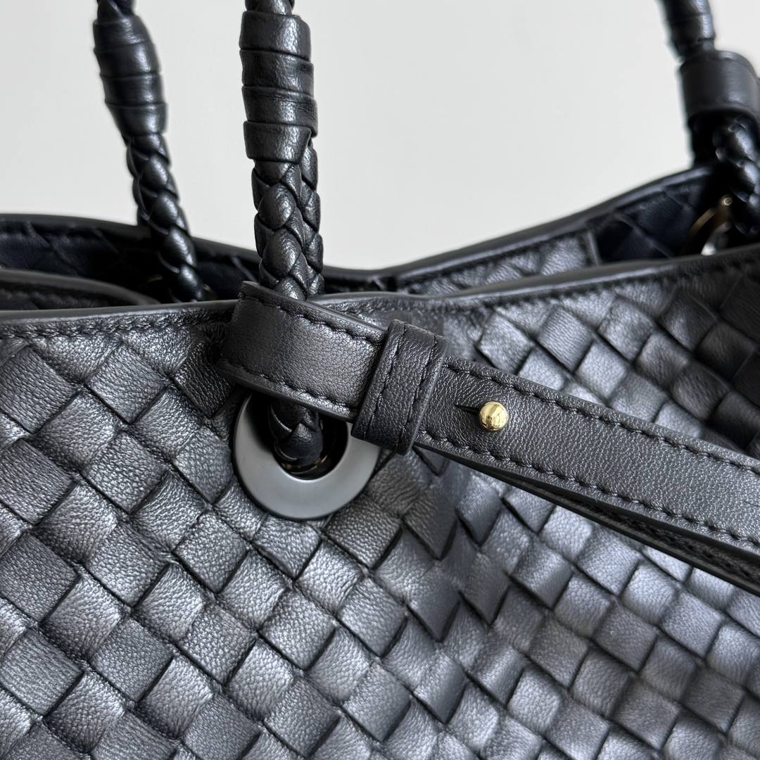 Bottega Veneta Basket New Woven Tote Bag 836261