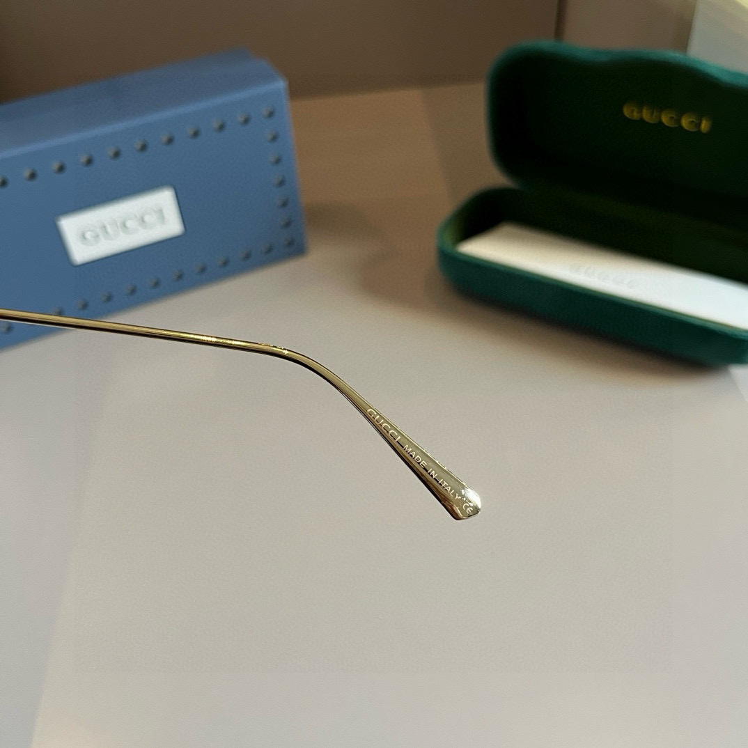 Gucci Square Frame Sunglasses