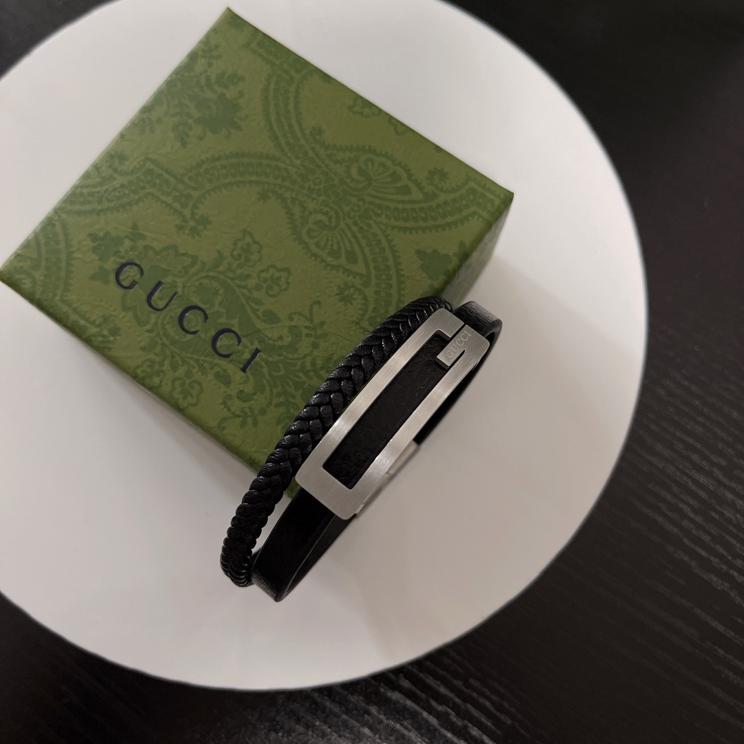 Gucci leather braided bracelet