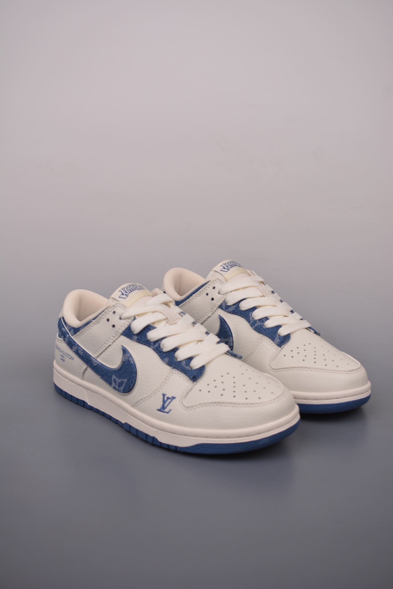 Louis Vuitton x Nike SB Dunk Low LV Monogram Off-White Denim Blue JH8310-955