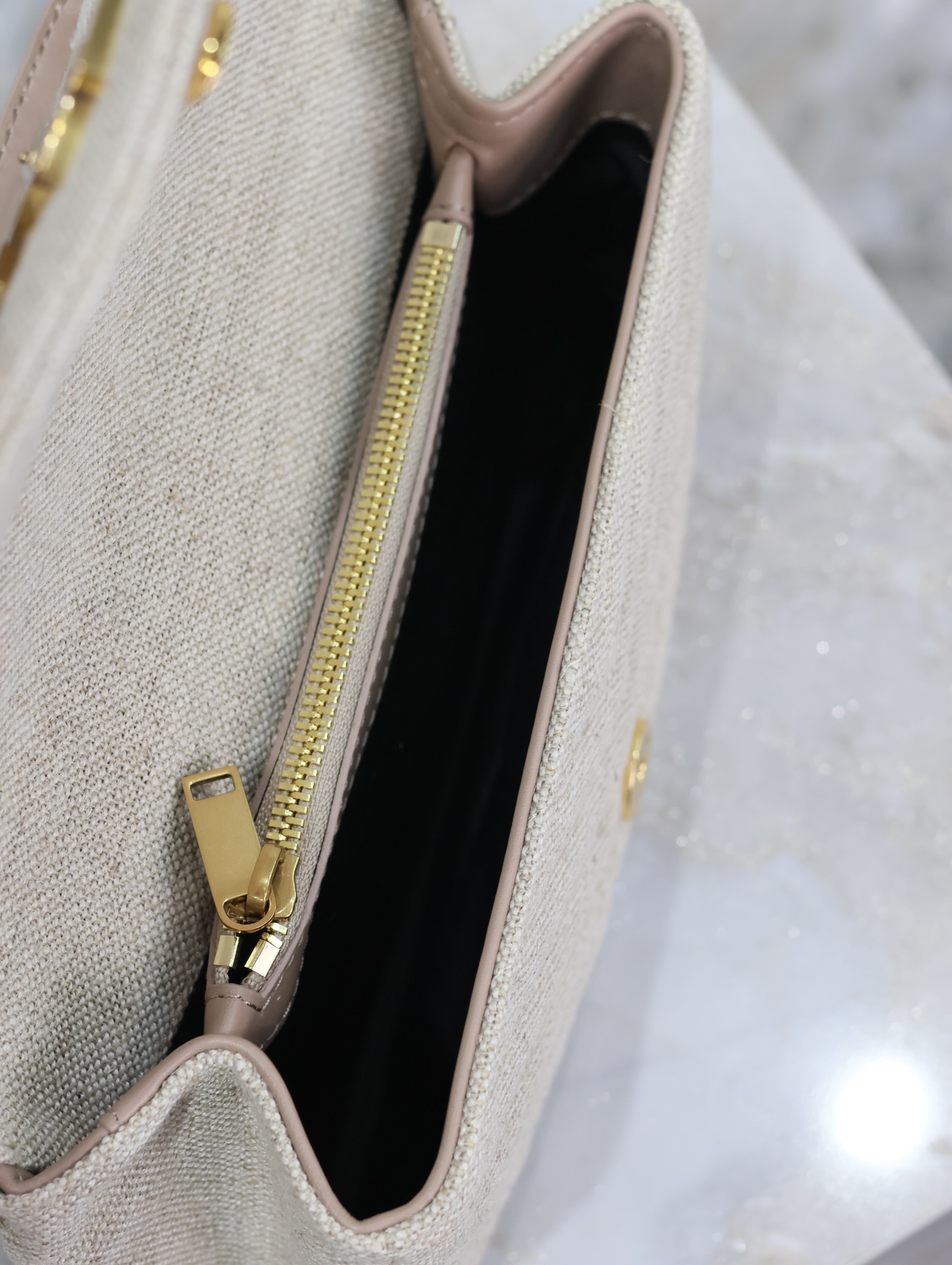 Yves Saint Laurent Monogram college messenger bag 392737