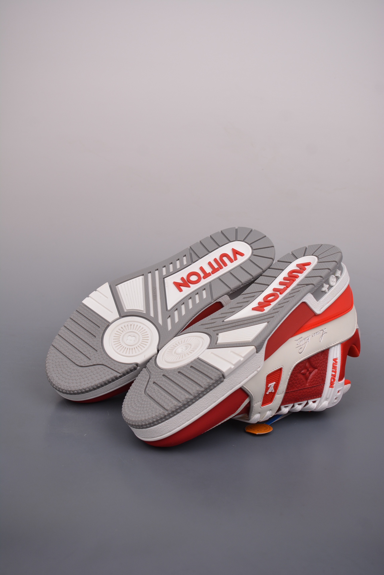 Louis Vuitton Trainer Sneaker Low Red and White Jacquard