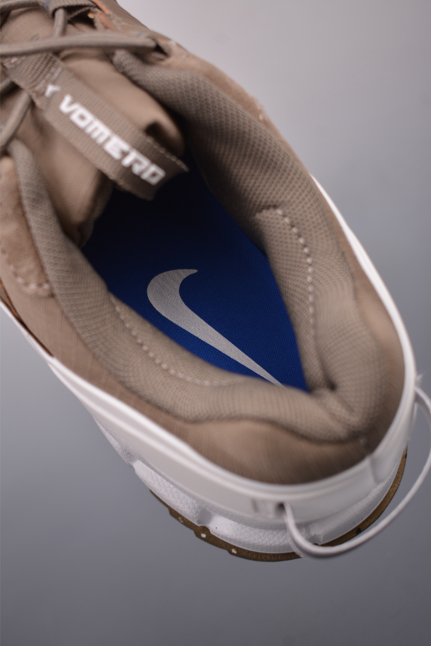 Nike Zoom Vomero 5 RoamMink Brown Light Bone HQ2181-006