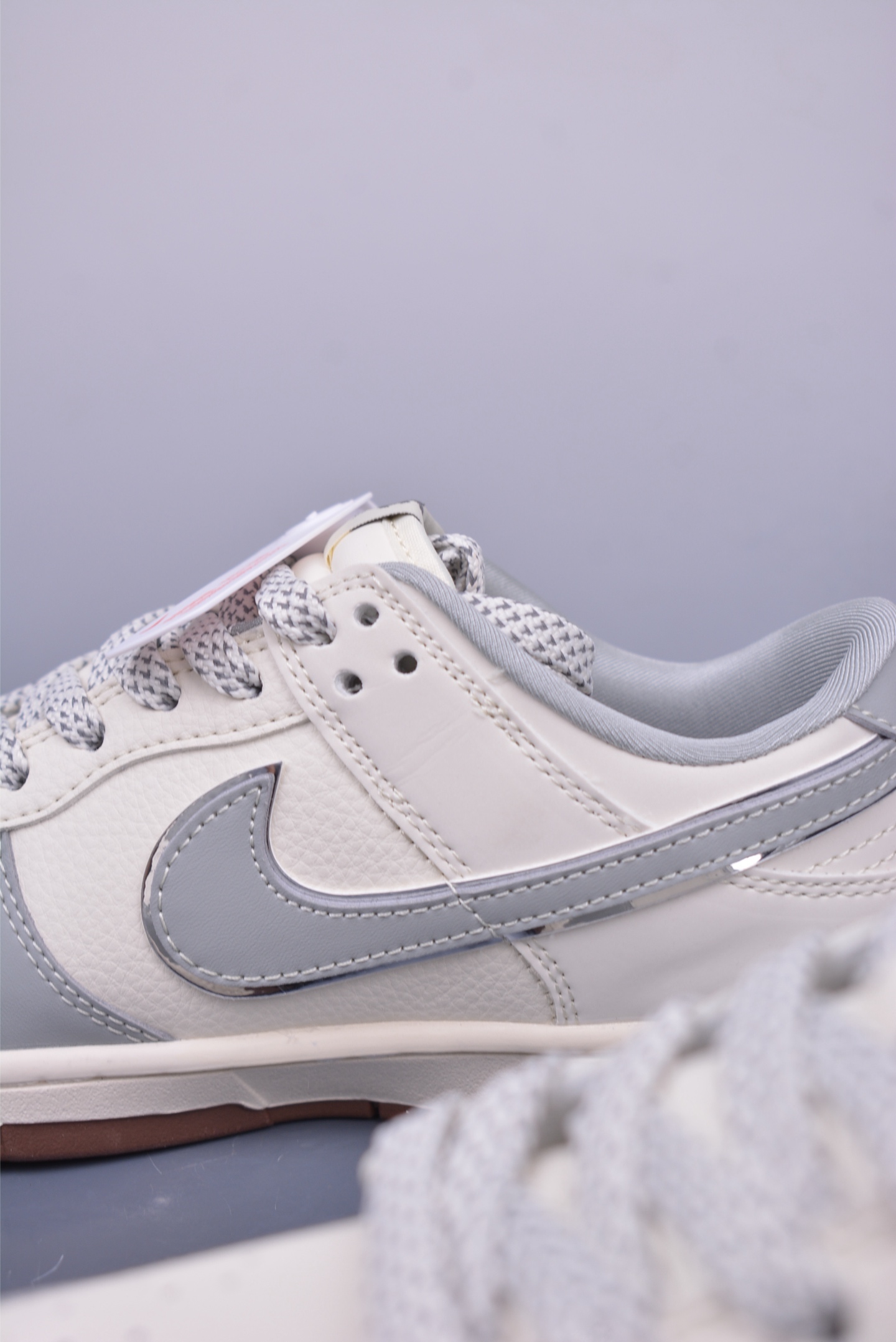 BAPE x Nike SB Dunk Low sneakers White and Gray JJ2508-558