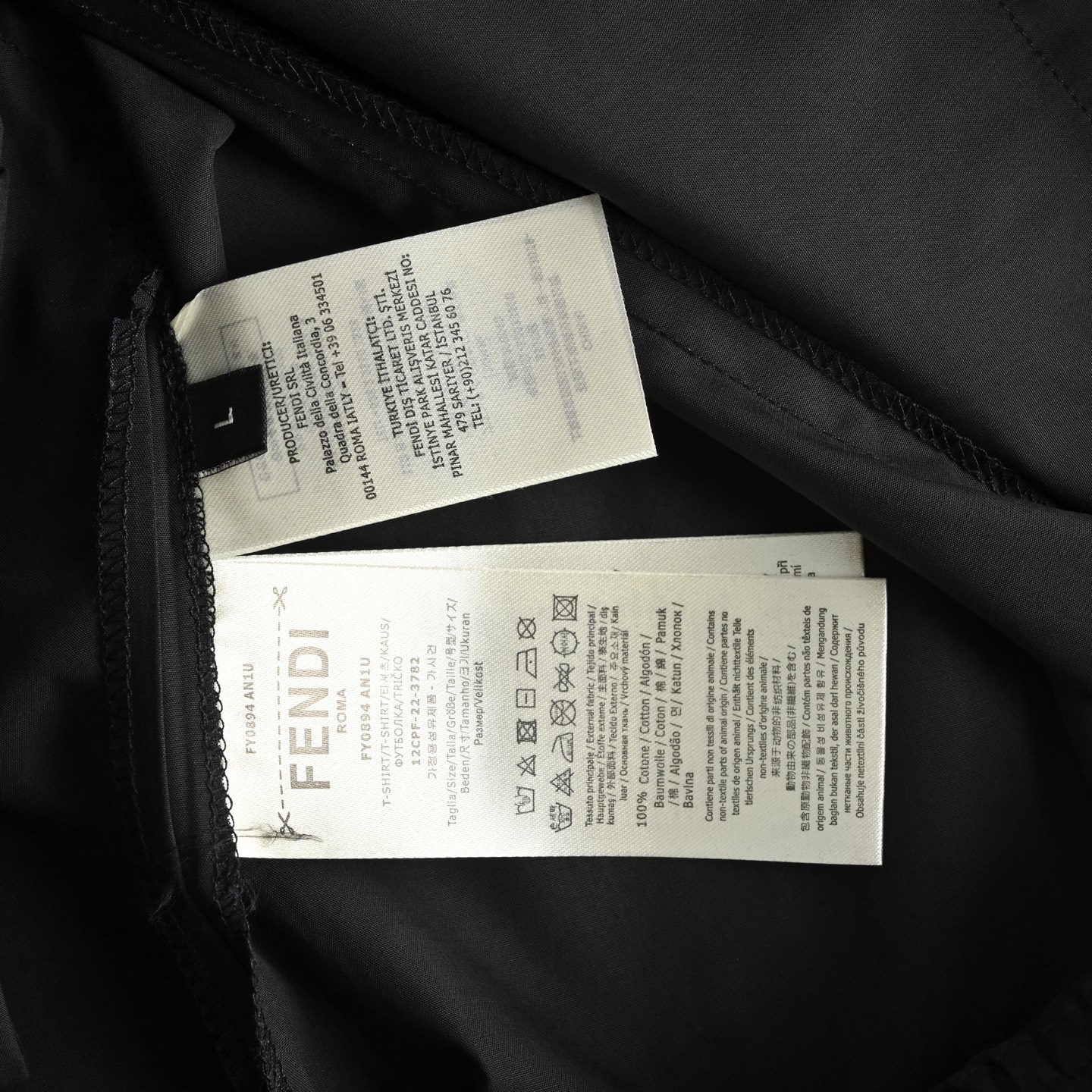 Fendi 25ss solid bermuda shorts