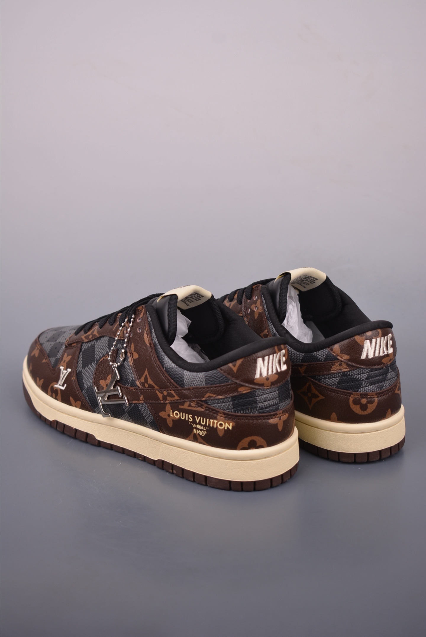 LV x Nike SB Dunk Low 
