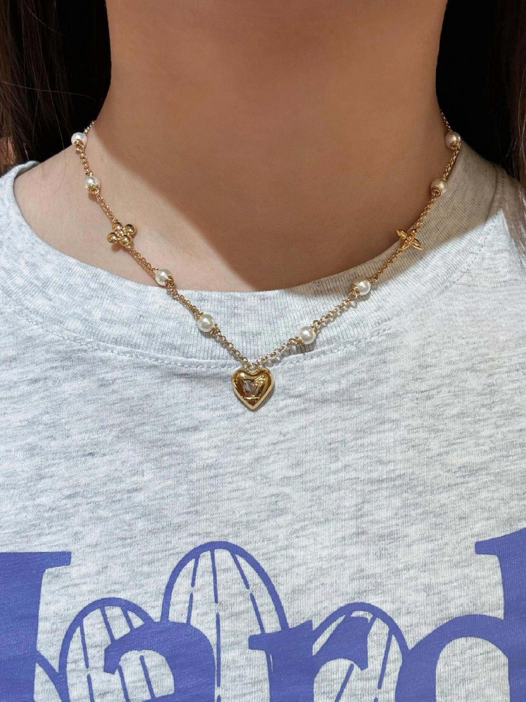 Louis Vuitton Heart Pearl Necklace