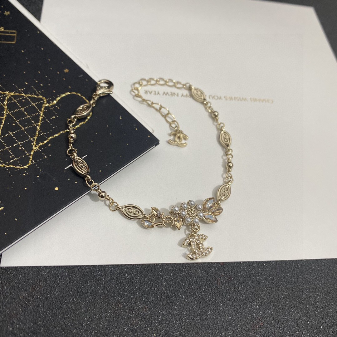 Chanel diamond pearl round bead bracelet