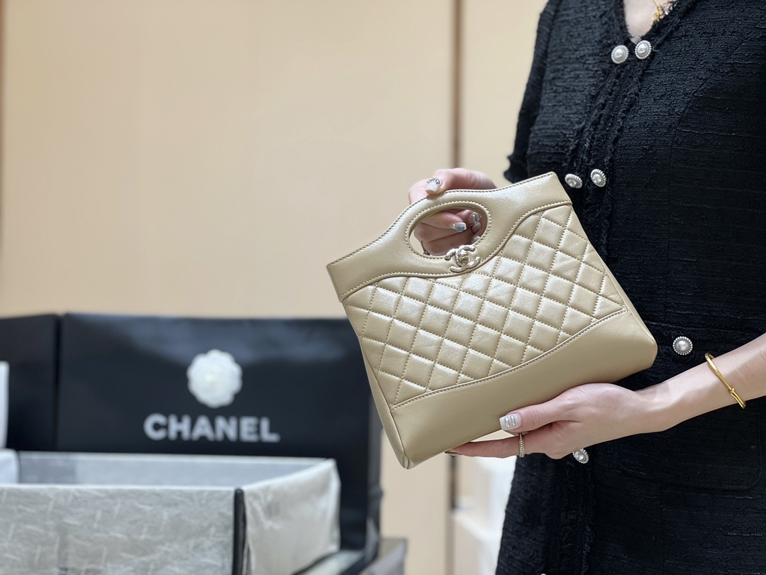 Chanel 24S mini 31bag AS4133 00148