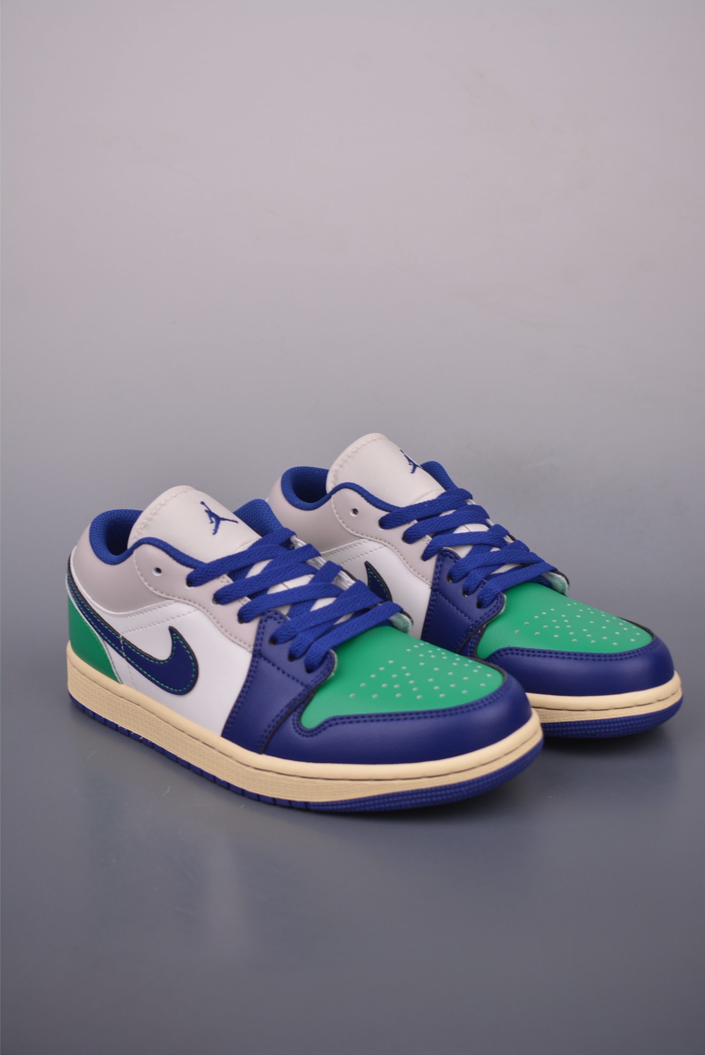 Nike Air Jordan 1 Low 