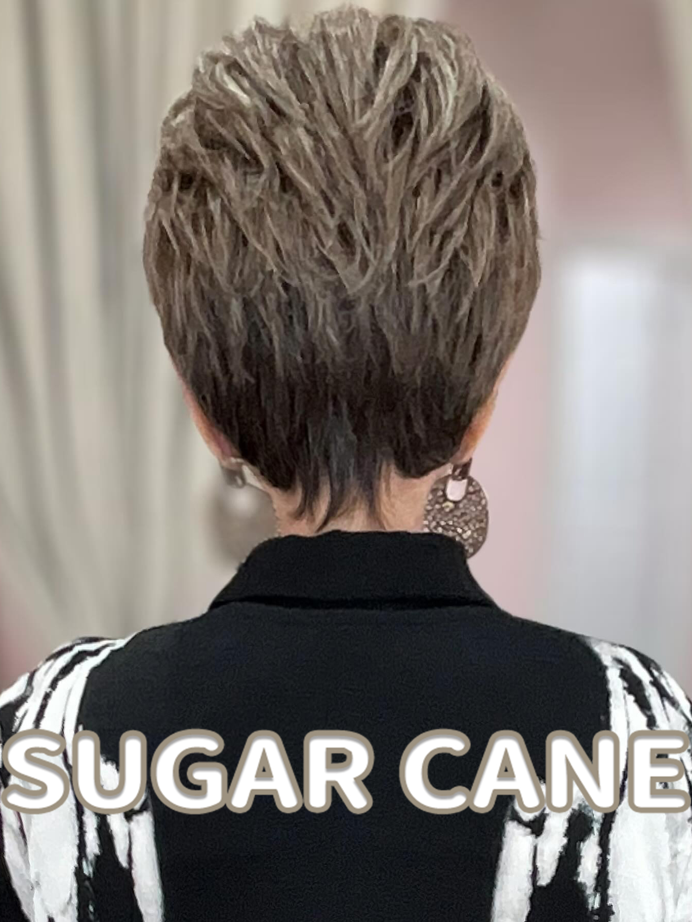 Sleek Short Bob Wig With Side-Swept Bangs