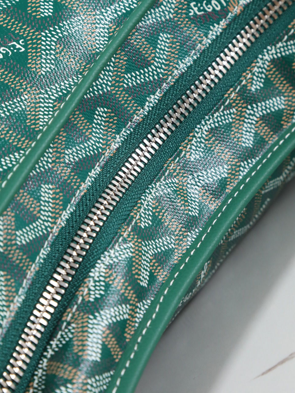 Goyard bohemian hobo 020223
