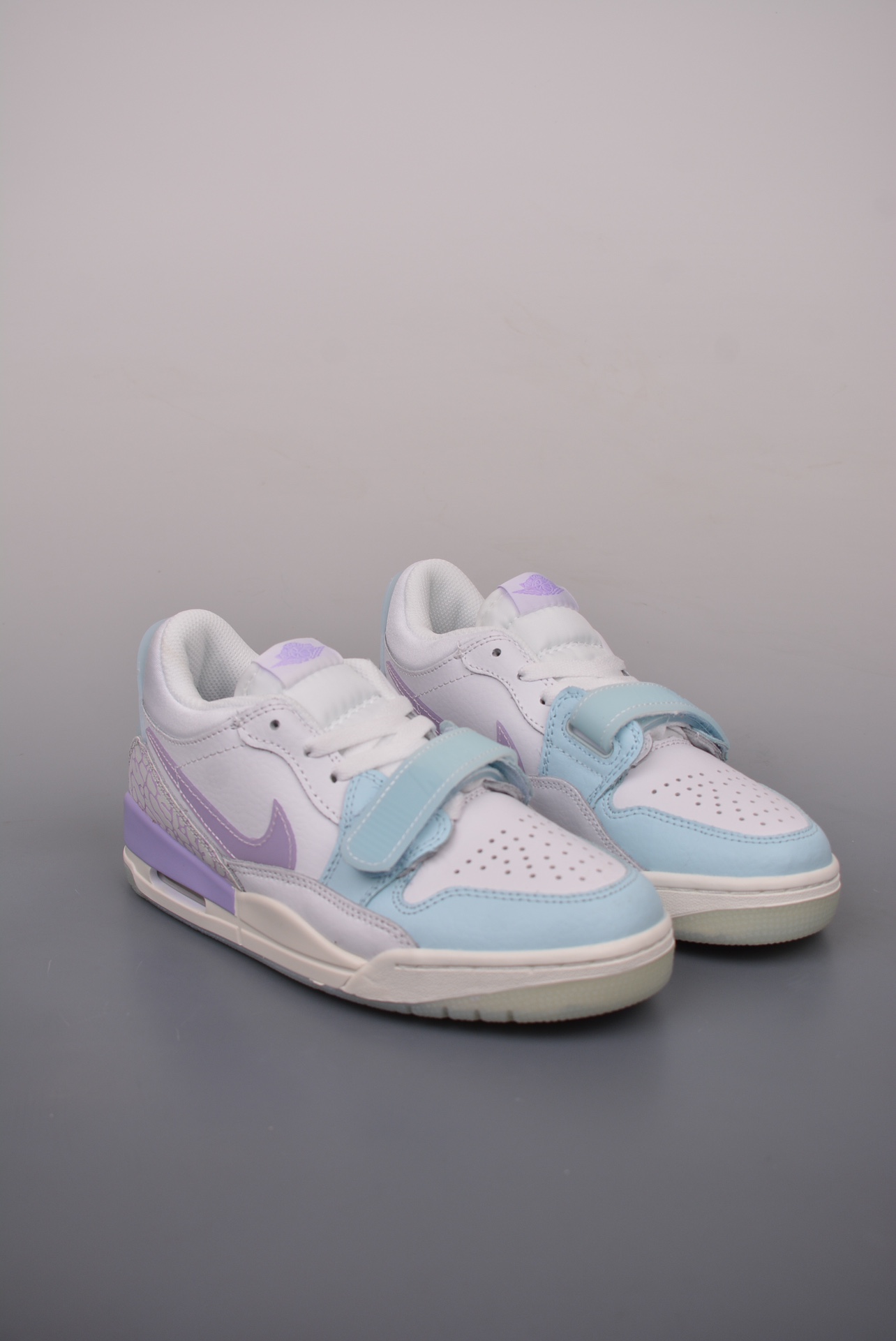 Air Jordan Legacy 312 Low White Hydrangeas HQ3820-151