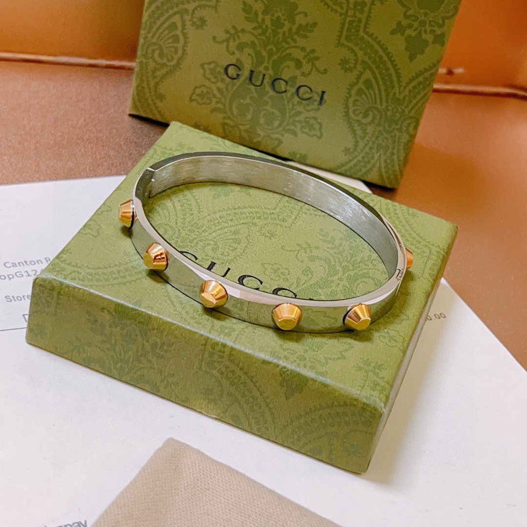 Gucci gold rivet silver bracelet