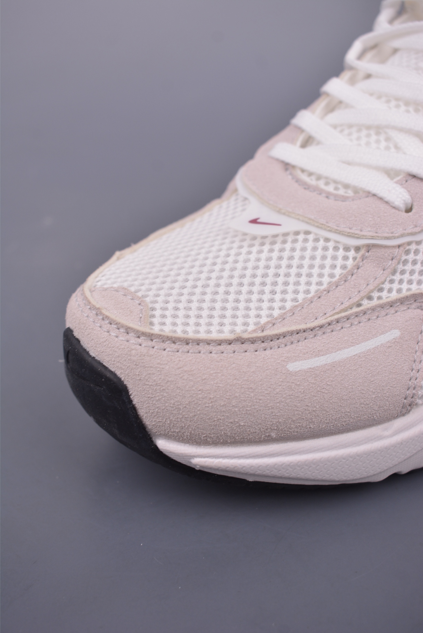 Nike Wmns V2K Runtekk Low running shoes white gray wine red hook HQ3500-100