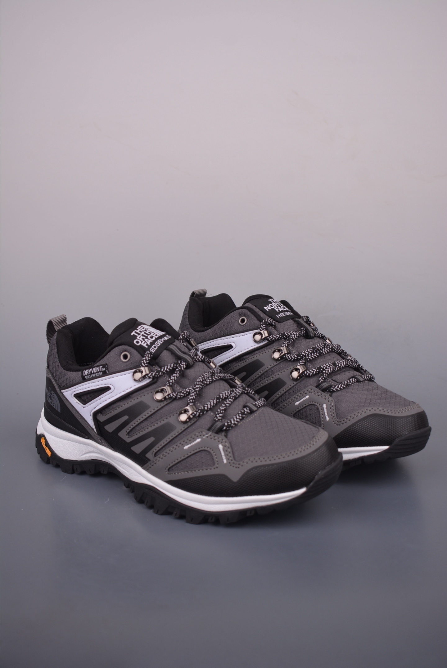 The North Face Mountaineering Cross-Country Hiking Shoes A4T373324