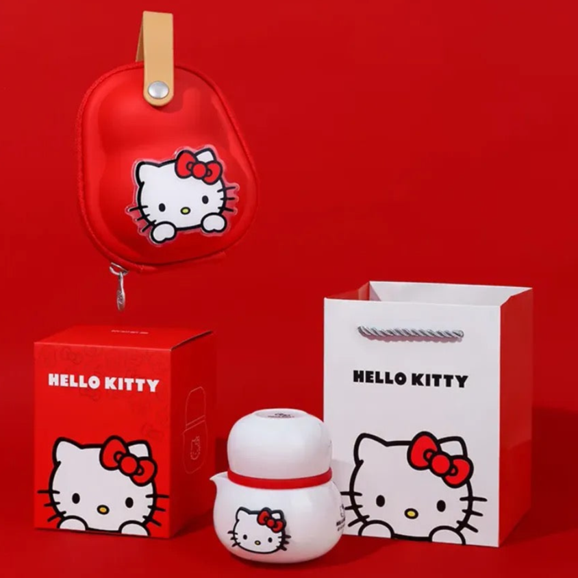 HelloKitty Tea Set Portable