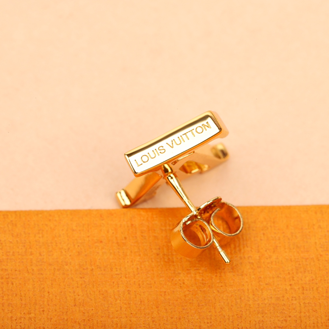 Louis Vuitton Pink Set Earrings