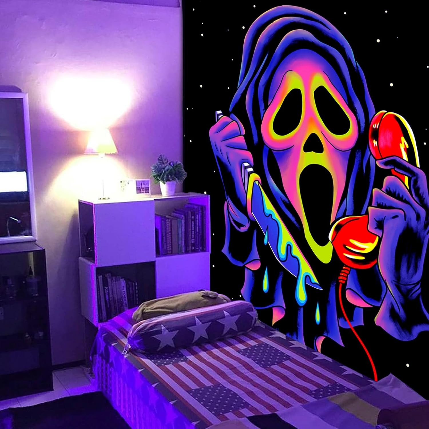 💥ON SALE💥Blacklight Horror Skull Tapestry💀💀💀