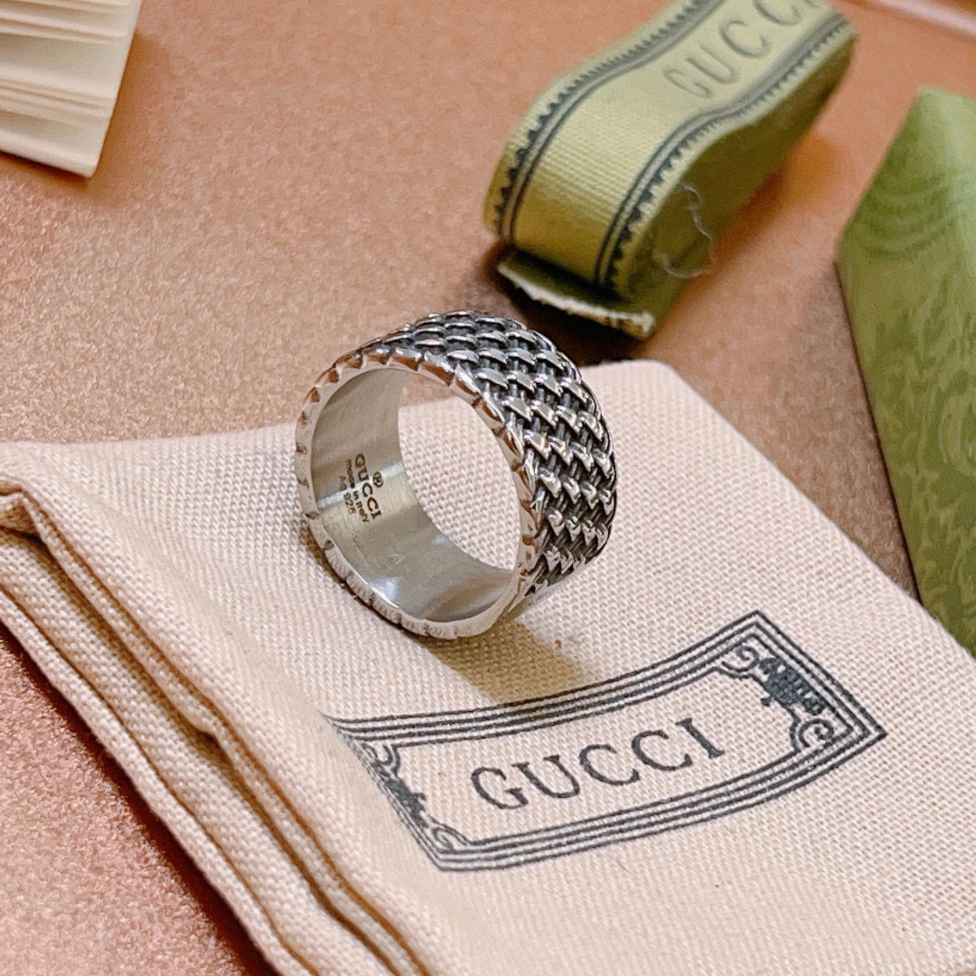GUCCI Braided Vintage Ring