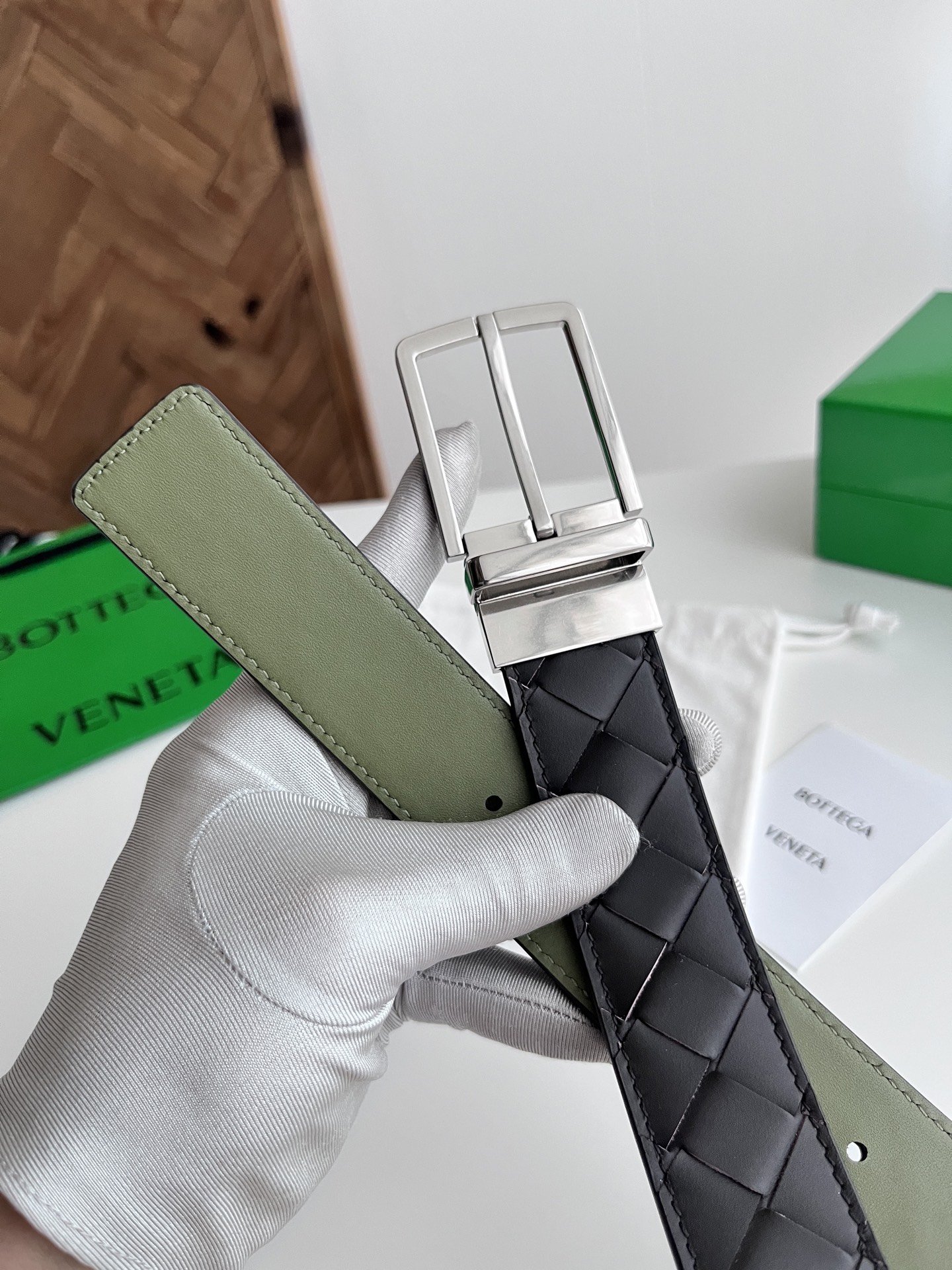 Bottega Veneta intreccio woven cowhide double-sided waistband with a width of 3.5cm