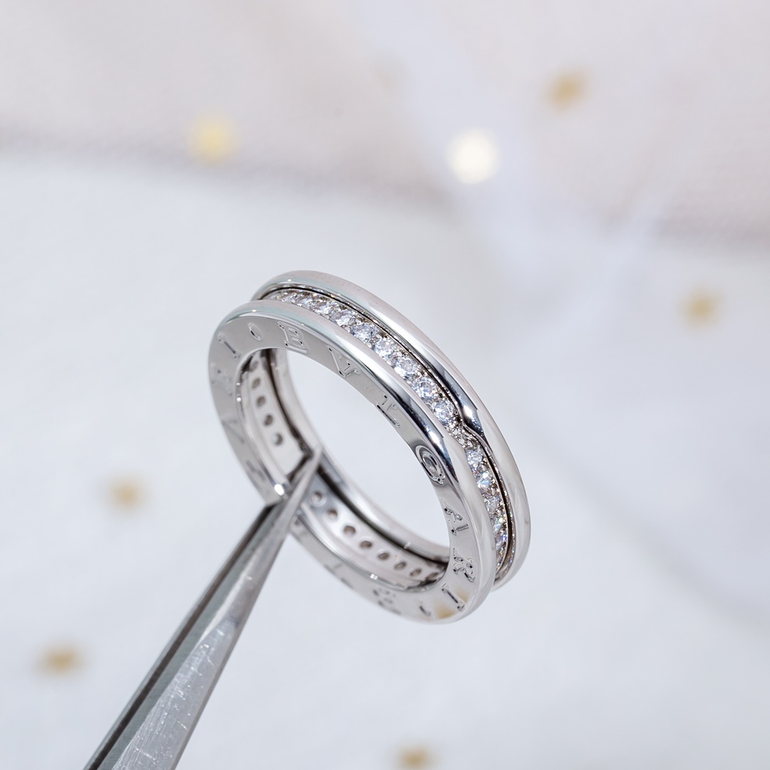 Bulgari zero single ring with diamond ring