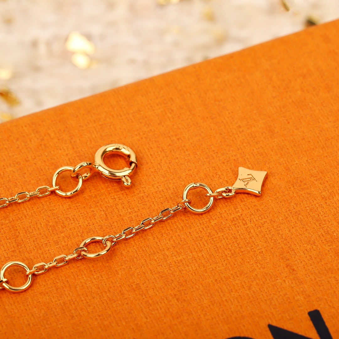 Louis Vuitton Four Flower Bracelet