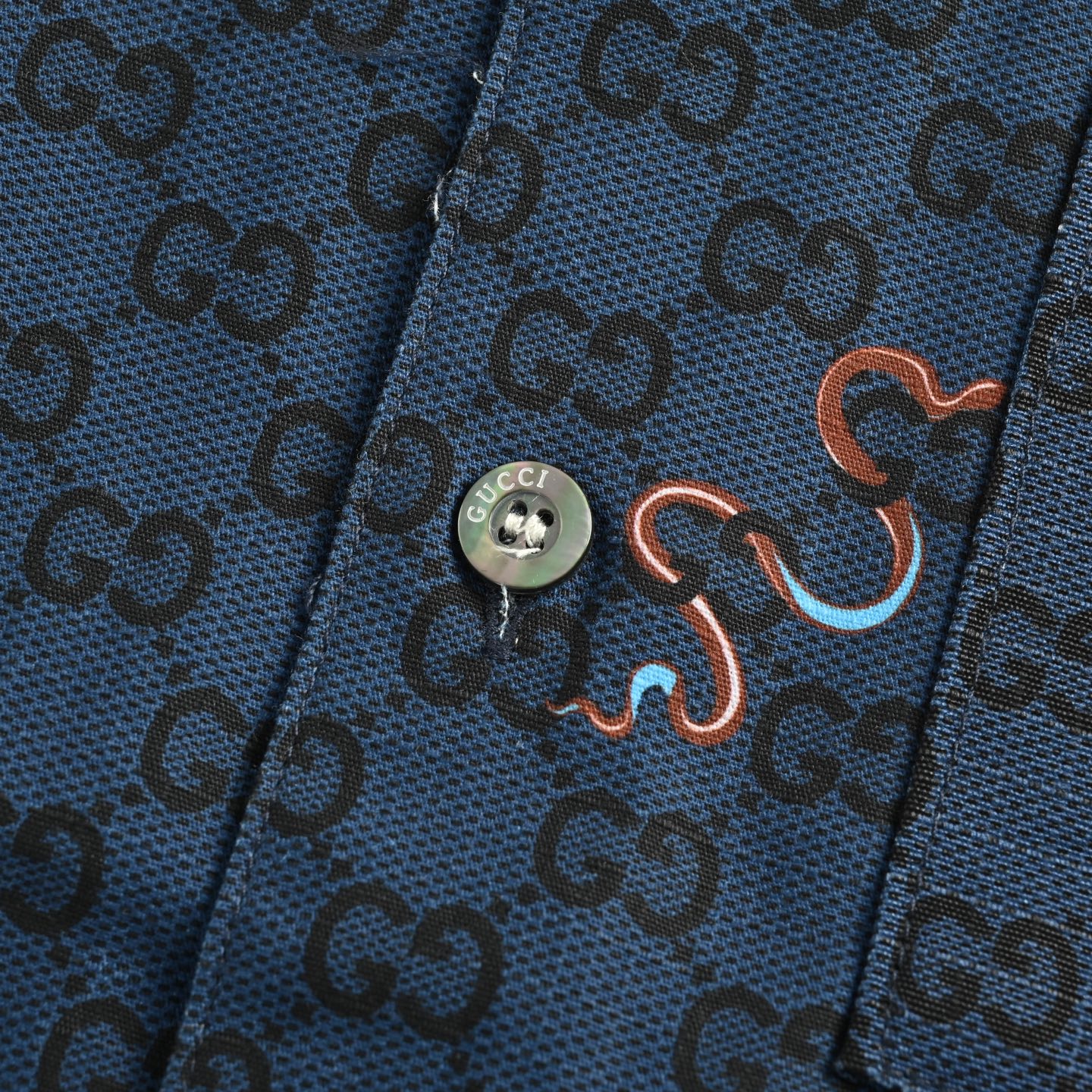 Gucci Year of the Snake Limited Edition Snake Print Short Sleeve Shirt