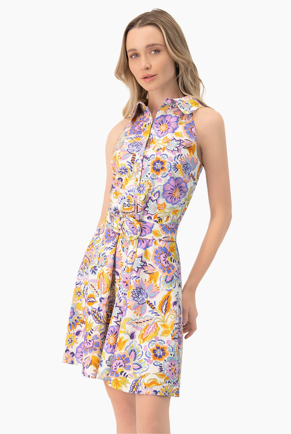 Vestido corto estampado y cinturon