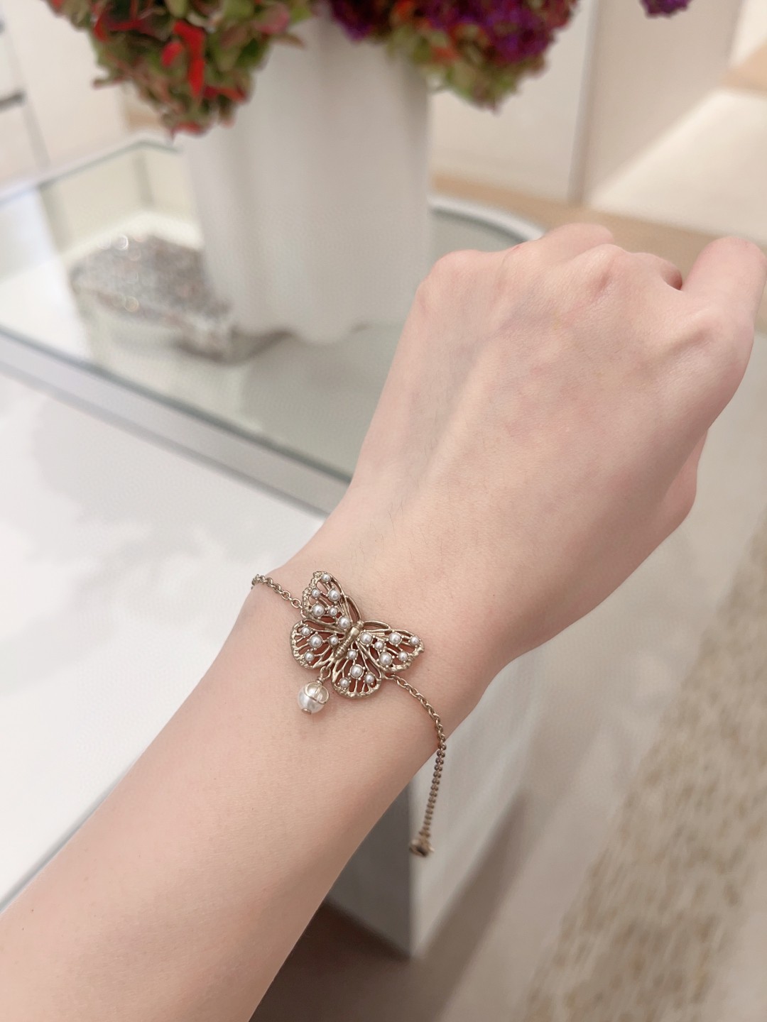 Dior hollow butterfly bracelet