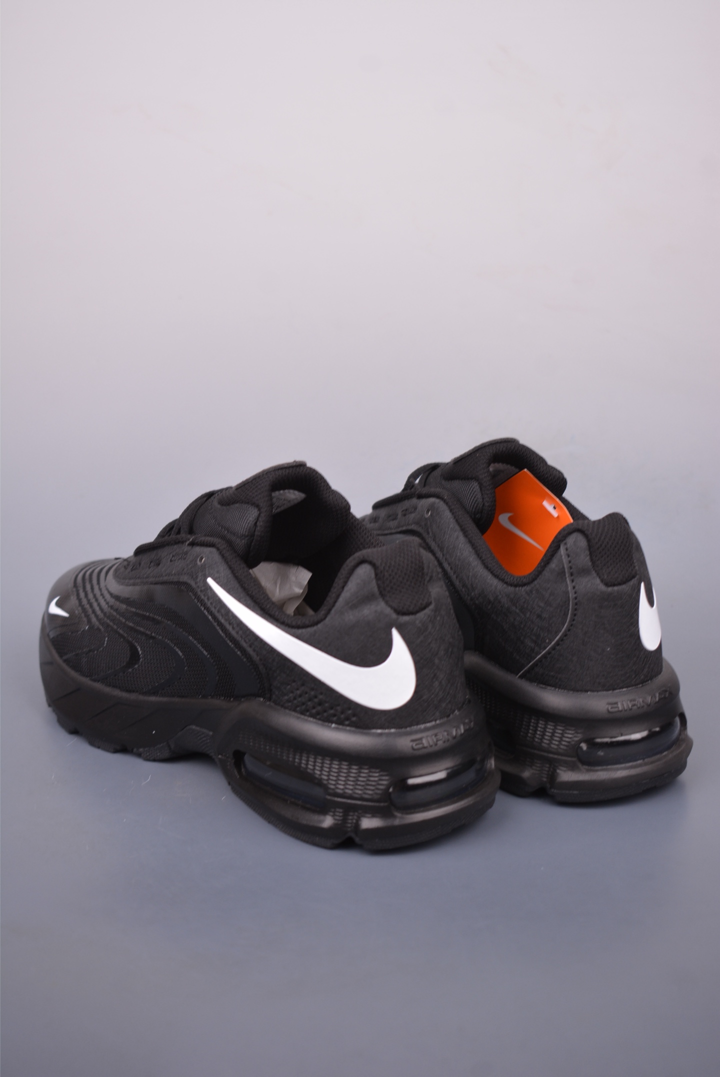 NIKE AIR MAX FIRE 2025 