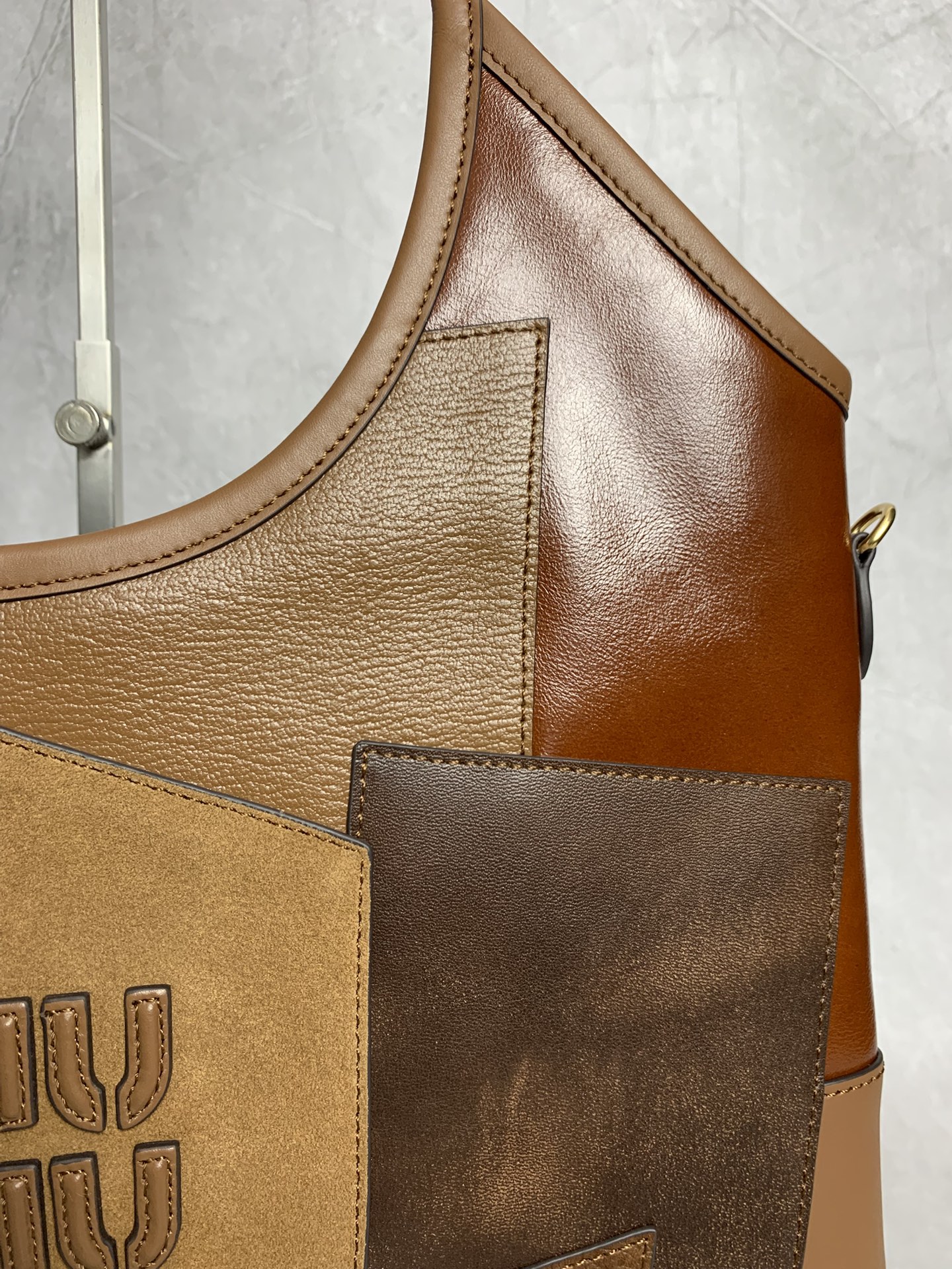 Miu Miu hobo tote 5BG231
