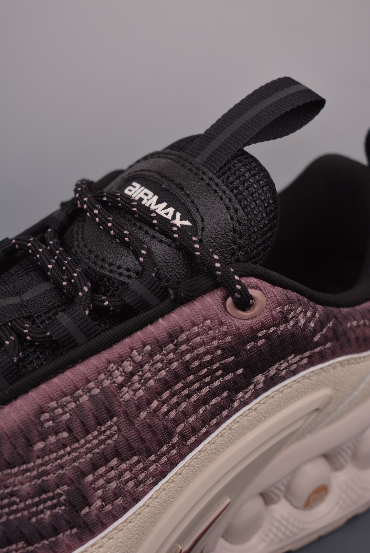 Size x Nike Air Max DN SP Smokey Mauve off-white, black and lavender HQ0912-200