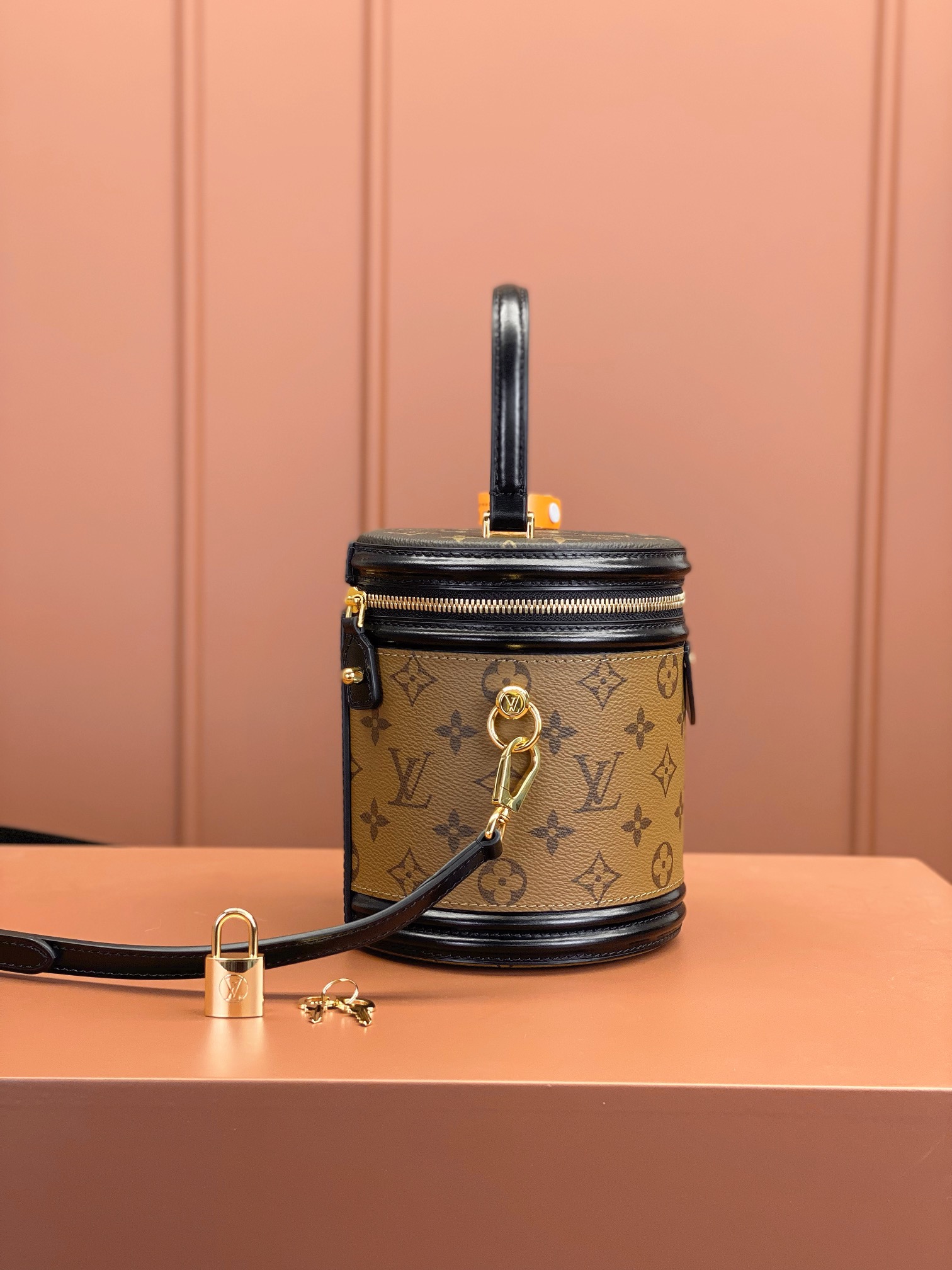 Louis Vuitton CANNES Handbag M43986
