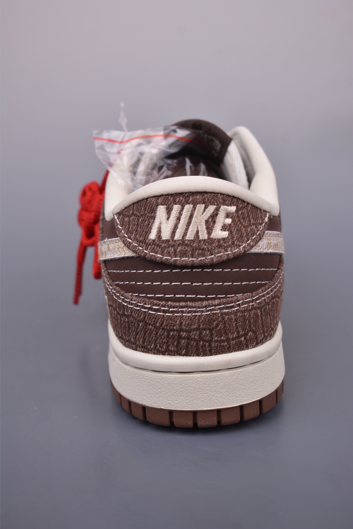 Nike SB Dunk Low sneakers 25 Year of the Snake Limited Edition Snake Denim Brown CH8311-112