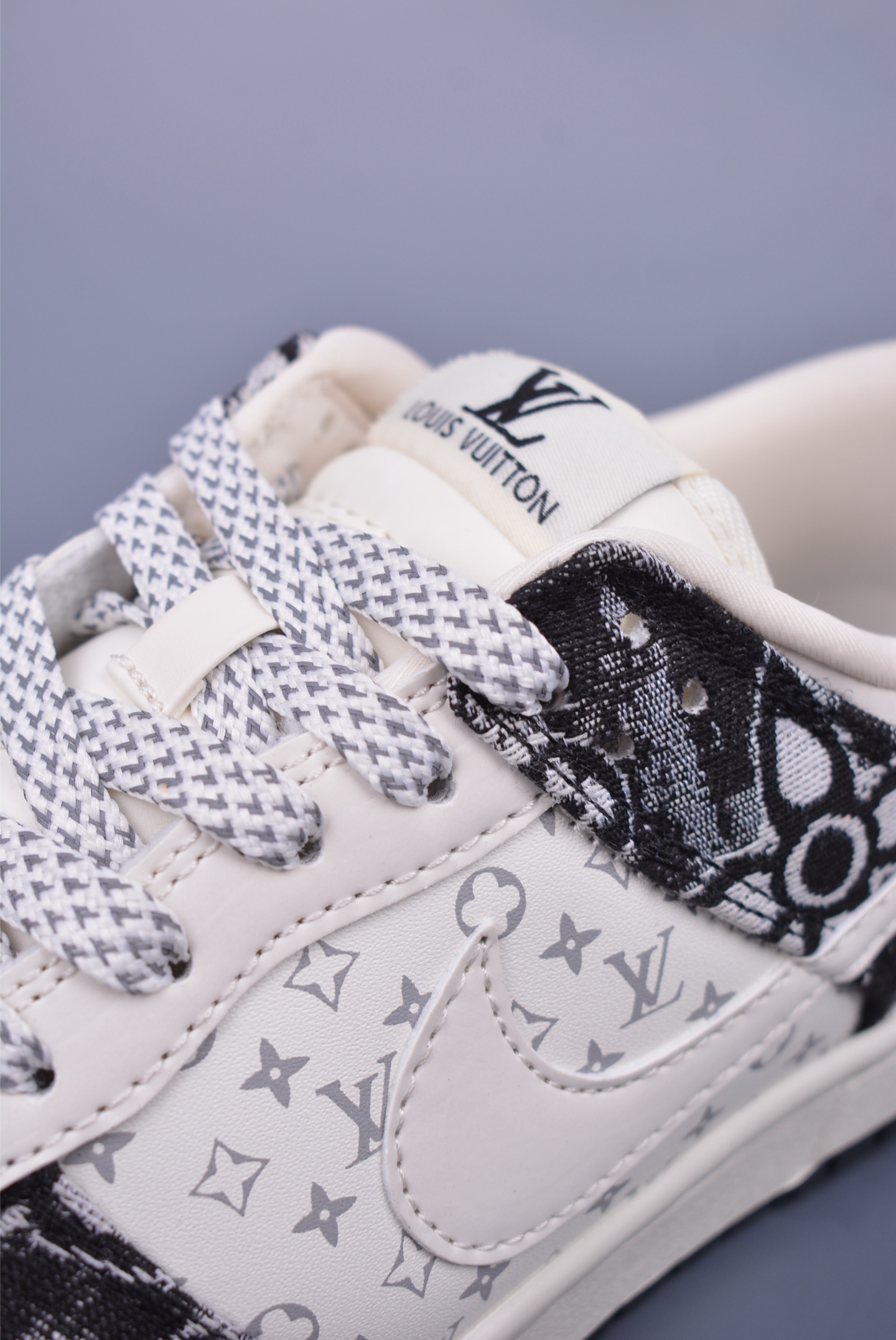 LV x Nike SB Dunk Low Sneakers Black Print QF15681-124