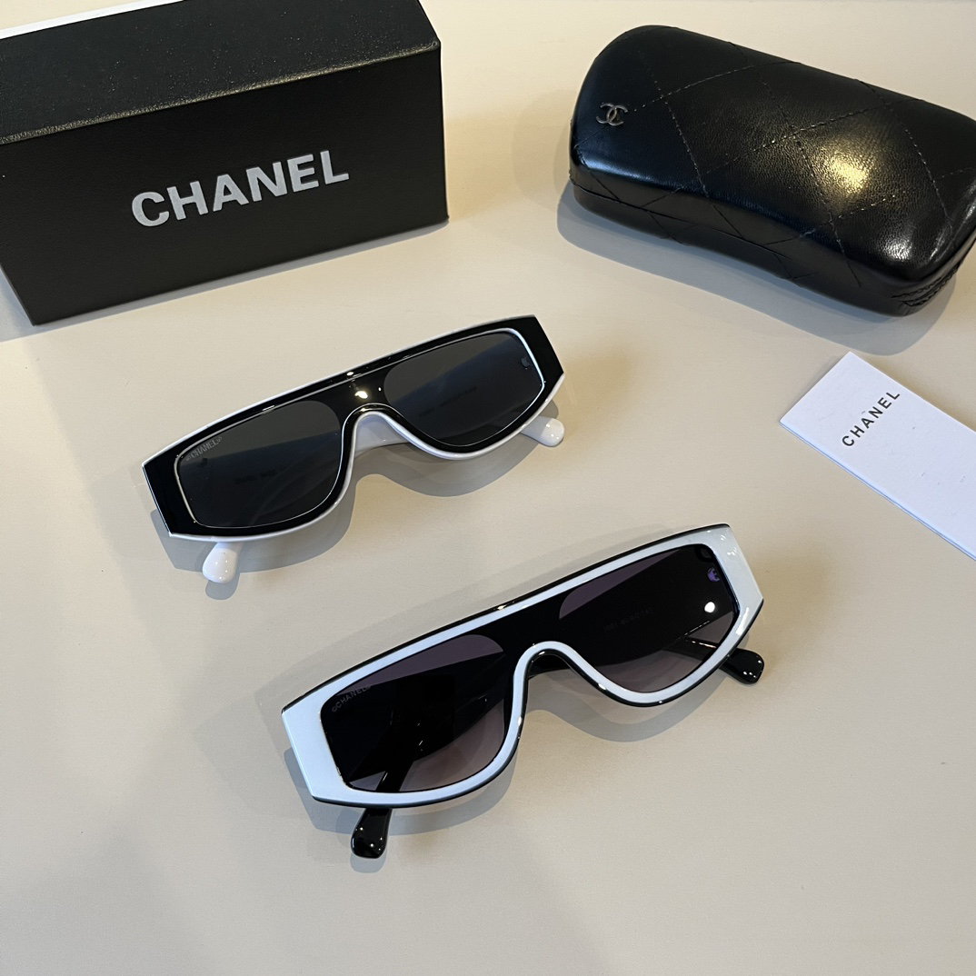Chanel round frame sunglasses
