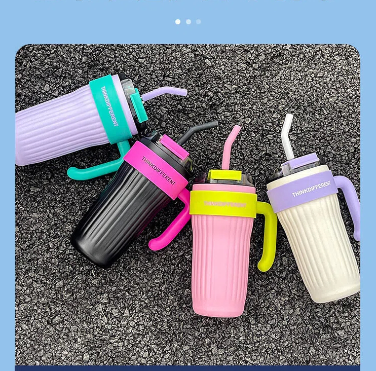 High-value, minimalist American-style handle mug with large capacity and dual-use stainless steel lid.