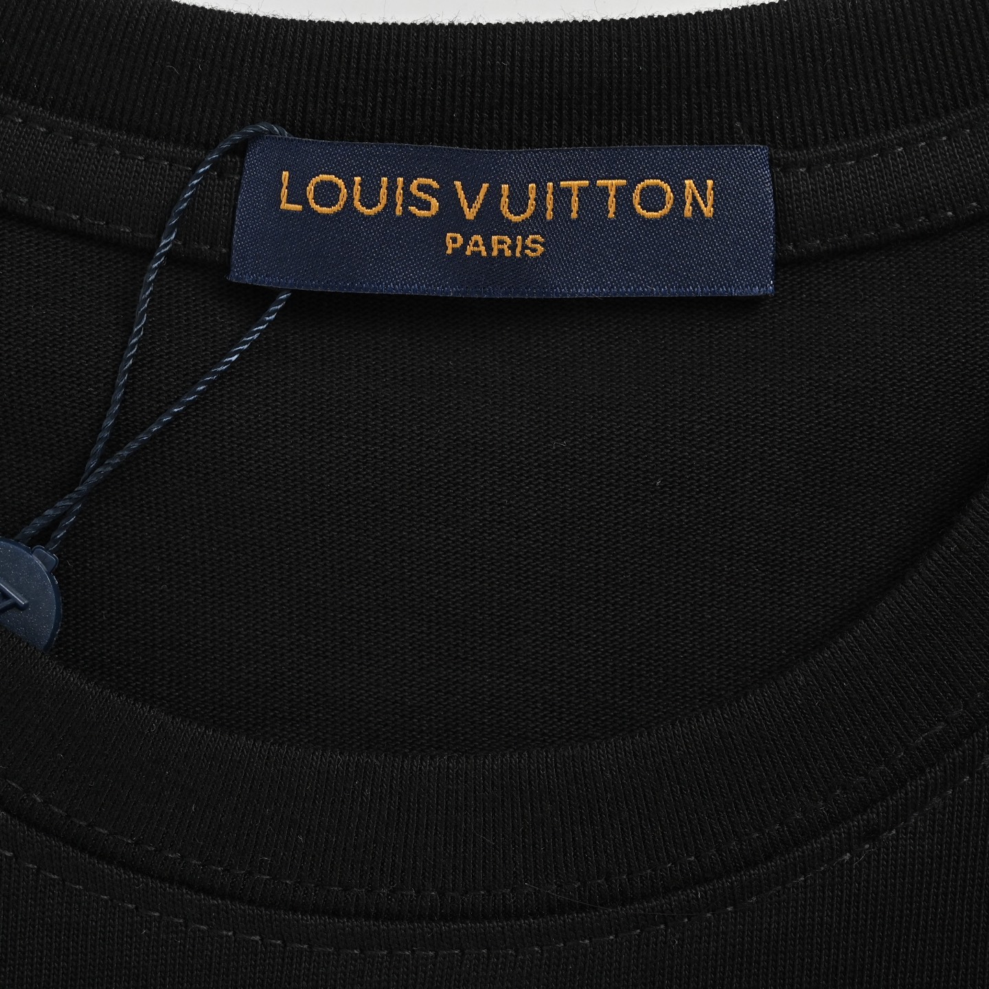 Louis Vuitton 25ss distressed letter print short sleeve