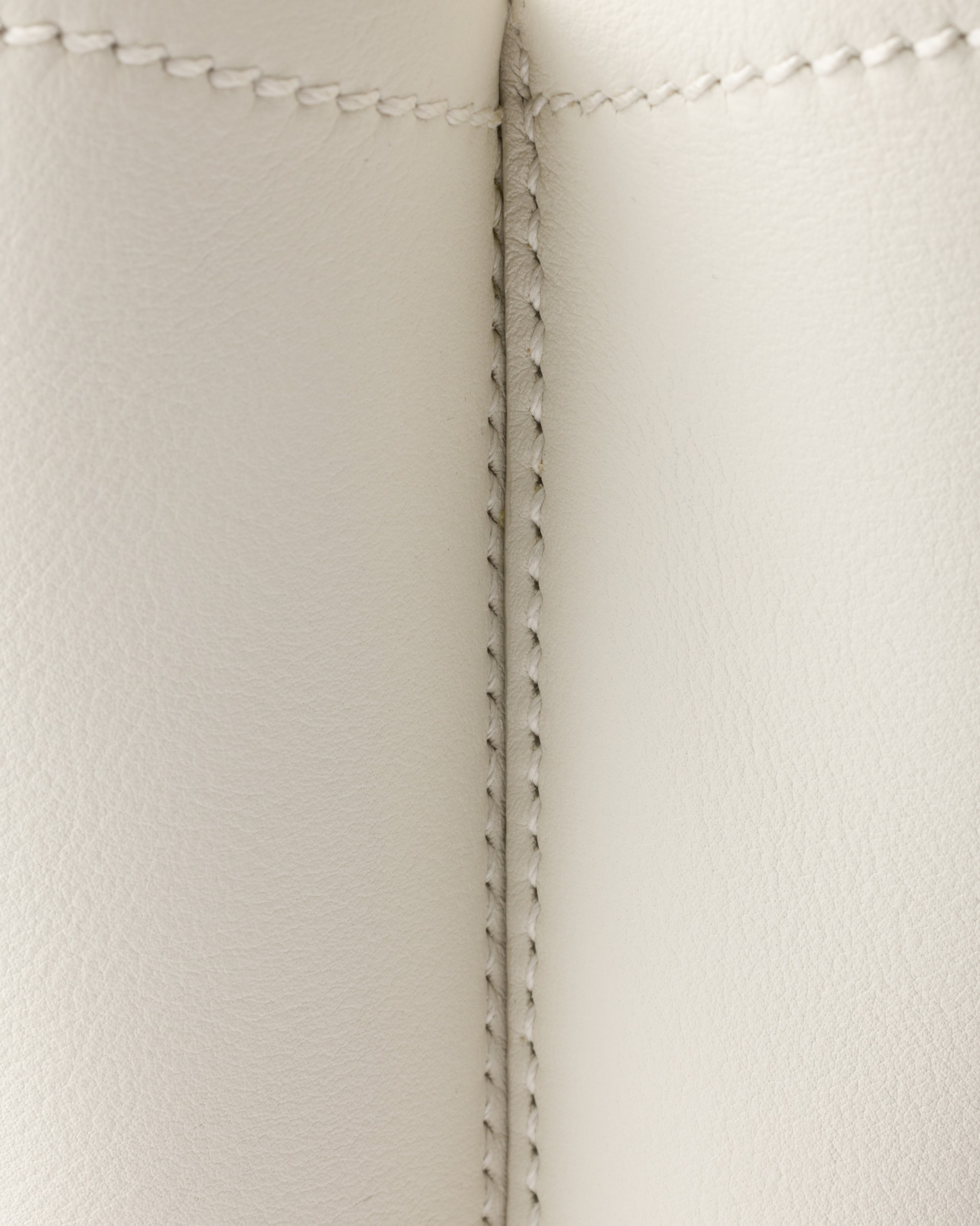 Prada Medium Leather Bag1BE080_2CYS_F0PG7_V_OVO