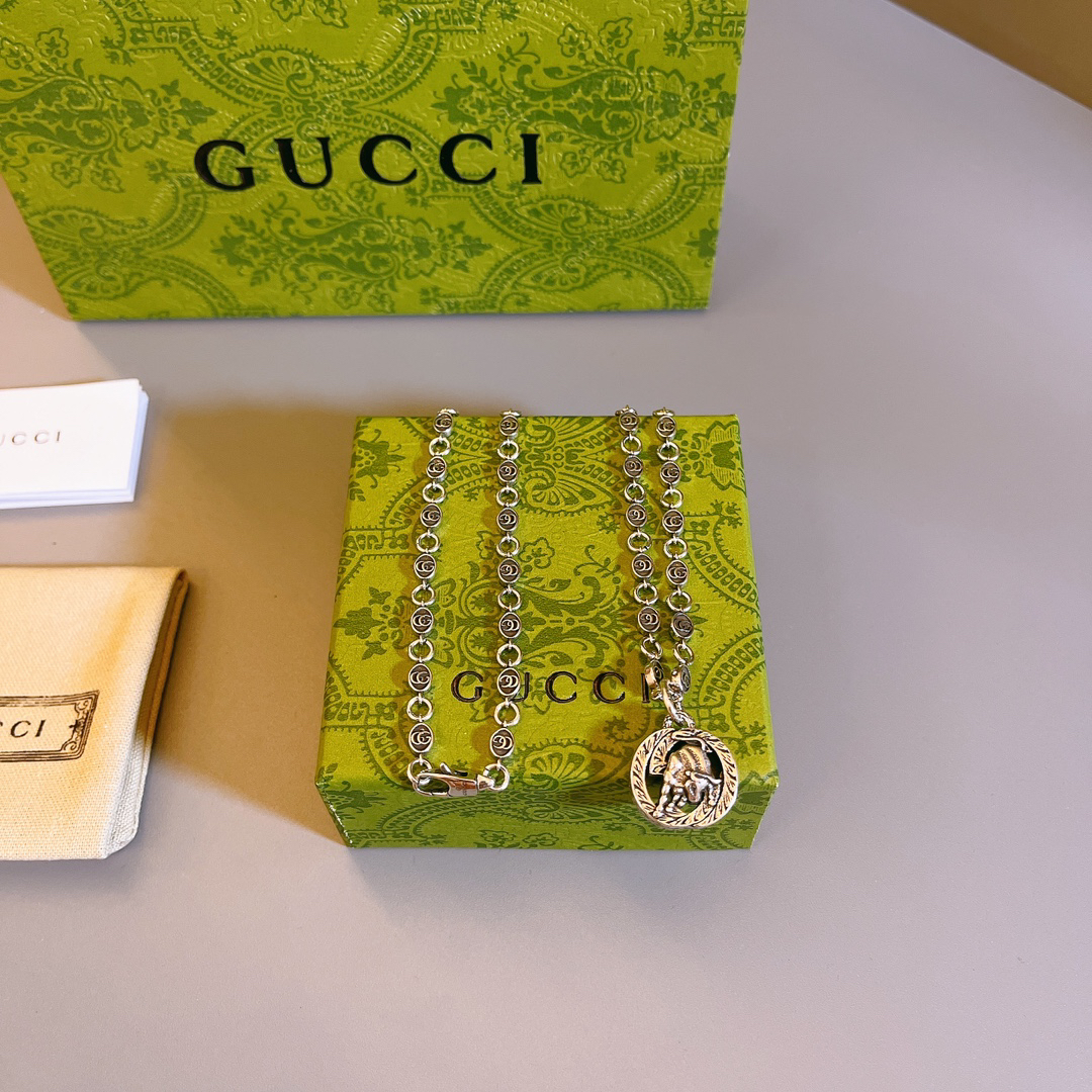 Gucci Anger Forest Series GG Bullfighting Vintage Necklace