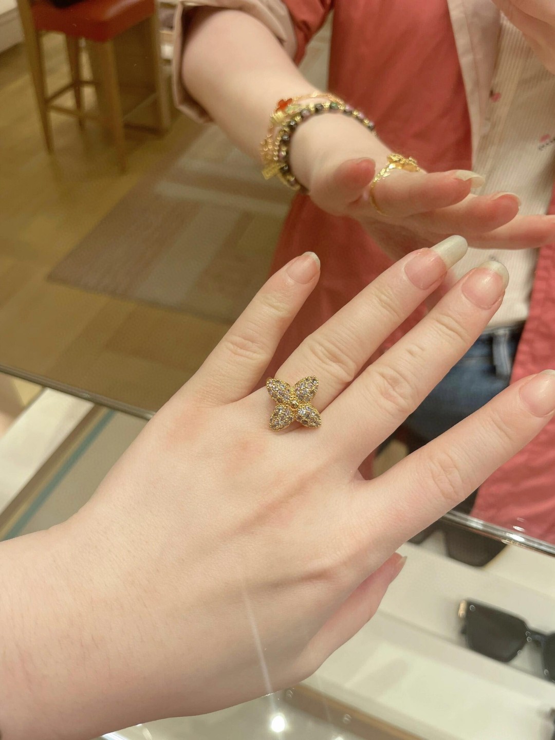 Louis Vuitton Four Leaf Clover Ring