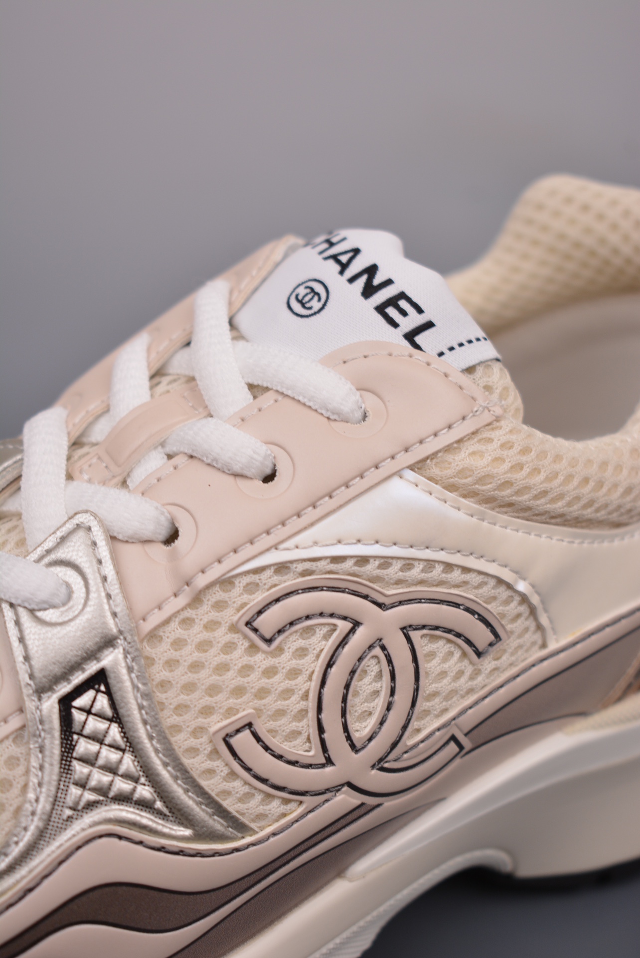 Chanel Cruise Logo Casual Low off white