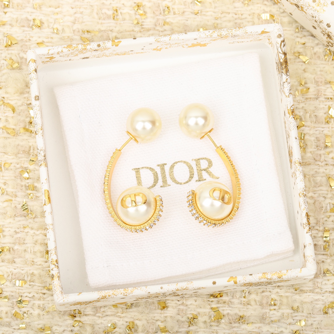 Dior pearl diamond earrings