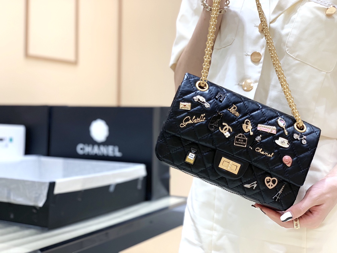 Chanel 2.55 reissue badge commemorative edition handbag