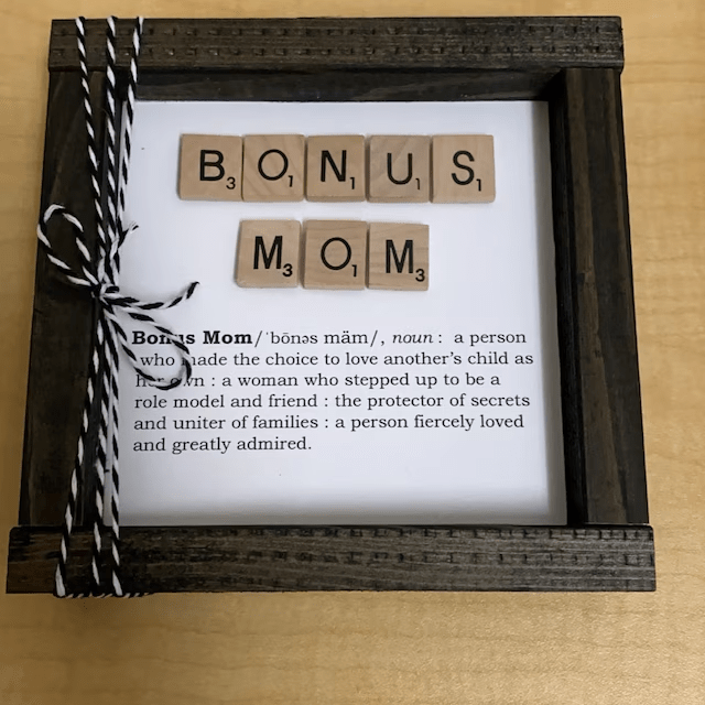 Bonus Mum Frame