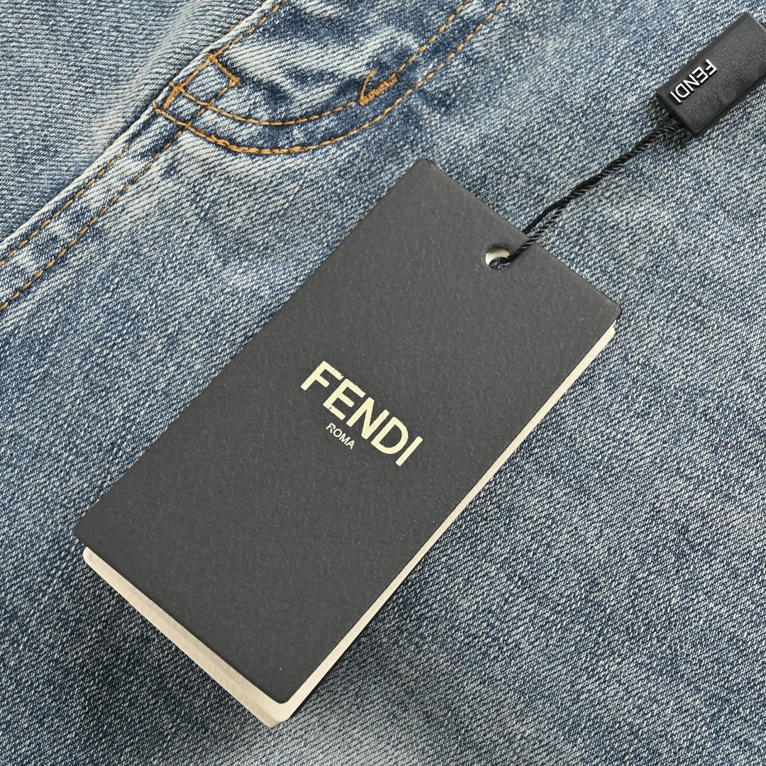 Fendi 23Fw monster eyes embroidered jeans