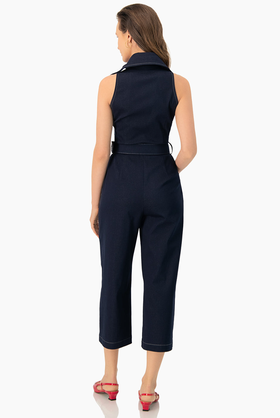Jumpsuit sin mangas y cinturon